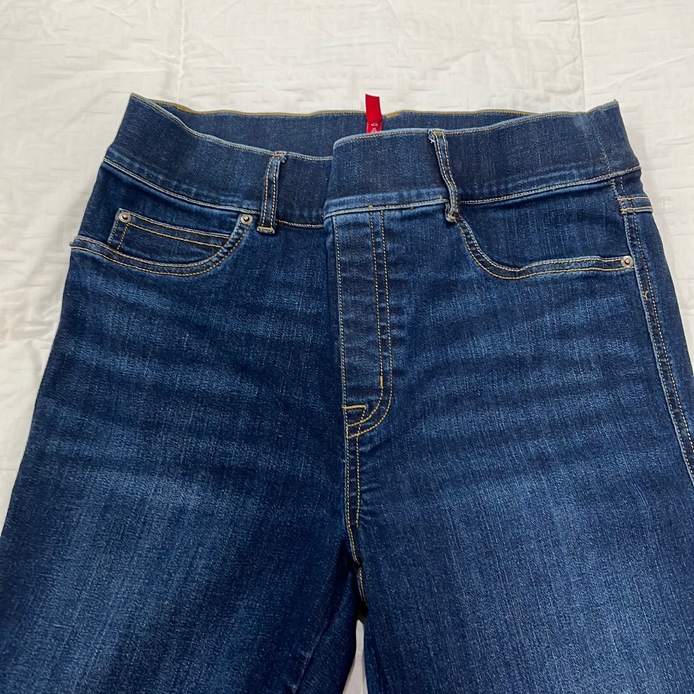 Womens Spanx jeans size medium (approximate size 28)